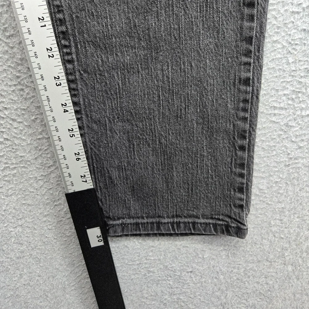 Levis *please carefully